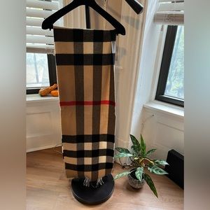 Burberry scarf
